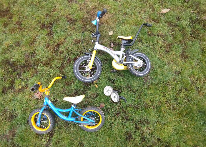 Grajewo ogłoszenia: Sprzedam 2 rowerki.jeden biegowy drugi na pedały z bocznymi...